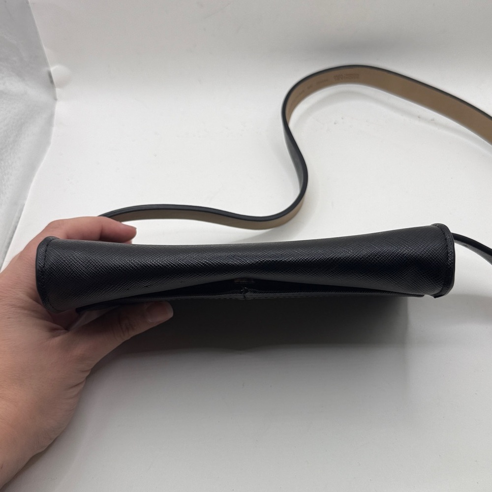 Michael Kors Black Envelope Waist Fanny Pack Belt Bag Purse S M - Picture 6 of 15